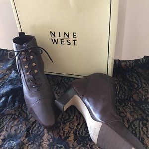 Nine West Brown Leather, Lace Up ankle Boot New never worn with box Size 10